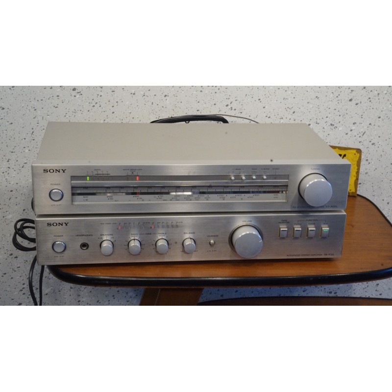 SONY versterker en tuner -TA-F30 en ST-A30L SONY versterker en tuner -TA-F30 en ST-A30L