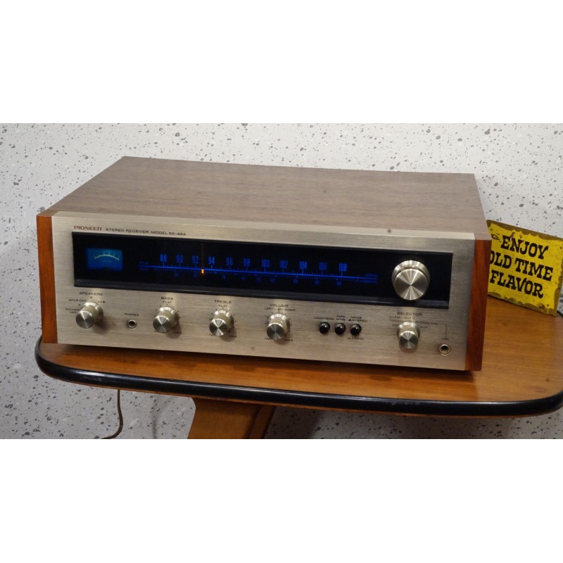 Vintage Pioneer Stereo Receiver - Model SX-424