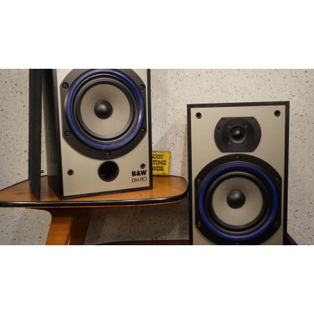 Mooie set B&W DM110 luidsprekers