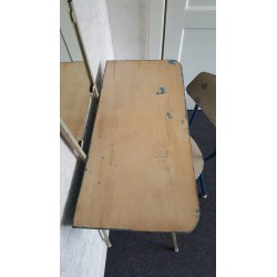 industrieel vintage kaptafeltje 