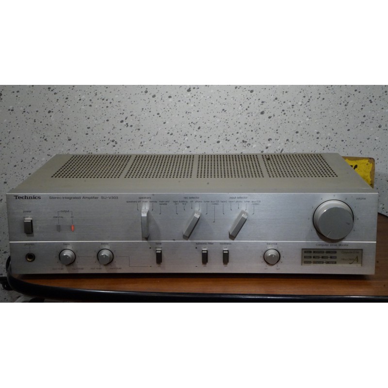 Goede Technics SU-V303 stereo integrated amplifier