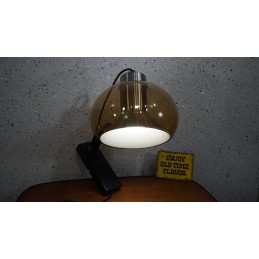 Mooie wandlamp met plexiglazen kap - Dijkstra
