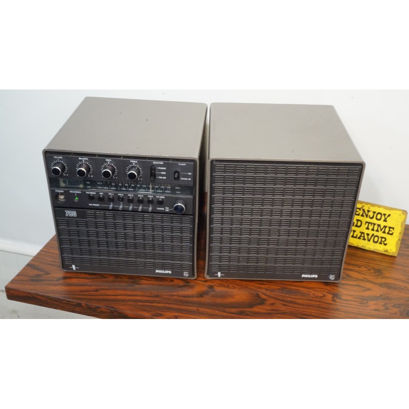 Bijzondere Philips AH780 stereo radio - cubes