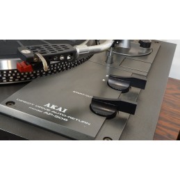 Hele mooie/stoere AKAI AP-206 platenspeler