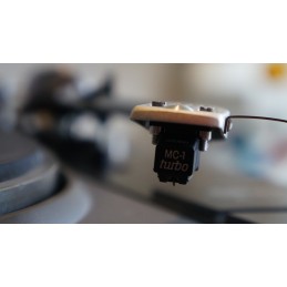 Pioneer PL 112D platenspeler met Ortofon MC-1 turbo