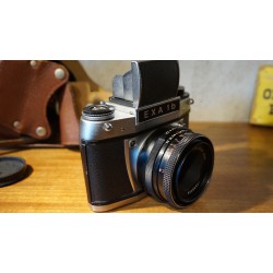 vintage EXA 1b camera + Carl Zeiss 2.8/50 lens