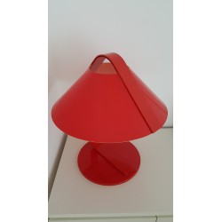 Mooi rood is niet lelijk – Rode vintage designlamp in mooie staat